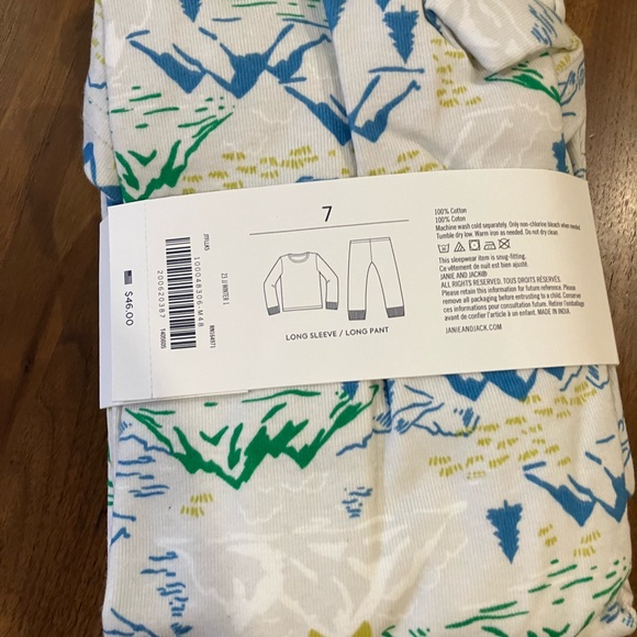 NWT- Good Night Pajamas In Mountain View’s - Picture 3 of 3